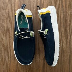 Hey Dude Corona Wally Sox Mens size 8